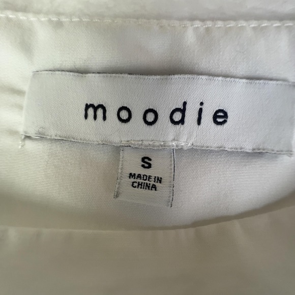 Moodie Dress Womens Small White Puff Sleeve Square Neck Tiered Swing Casual - Picture 4 of 10